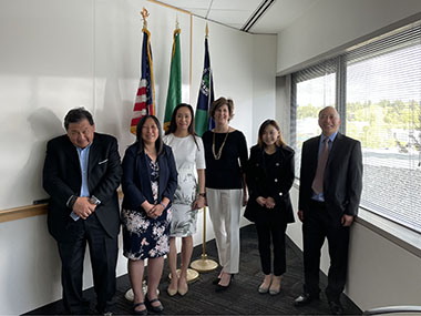 Ms Jacko Tsang, Director (third left) and Ms Emily Ng (second right) of the Hong Kong Economic and Trade Office in San Francisco are pictured with Mayor Lynne Robinson (third right) and Councilmember Janice Zahn (second left) of the City of Bellevue as well as Mr. Michael Tong, President (first right) and Mr. Benjamin Lee, Chairman (first left) of the Greater China Hong Kong Business Association of Washington.