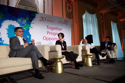 Panel speakers (from left) Mr Edward King, Founding Partner of Qunitus Partners; Mr Redg Snodgrass, Founder and Chairman of ReadWriteLabs, and Mr James Lau, Cofounder of NetApp with moderator, Ms Lisa Lum, Executive Director of Asia America MultiTechnology Association (second left) at the Leadership Forum discussion.