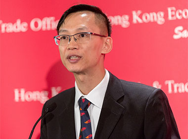 The Director of the Hong Kong Economic and Trade Office, San Francisco, Mr Ivanhoe Chang speaks at the reception in Seattle on March 1.